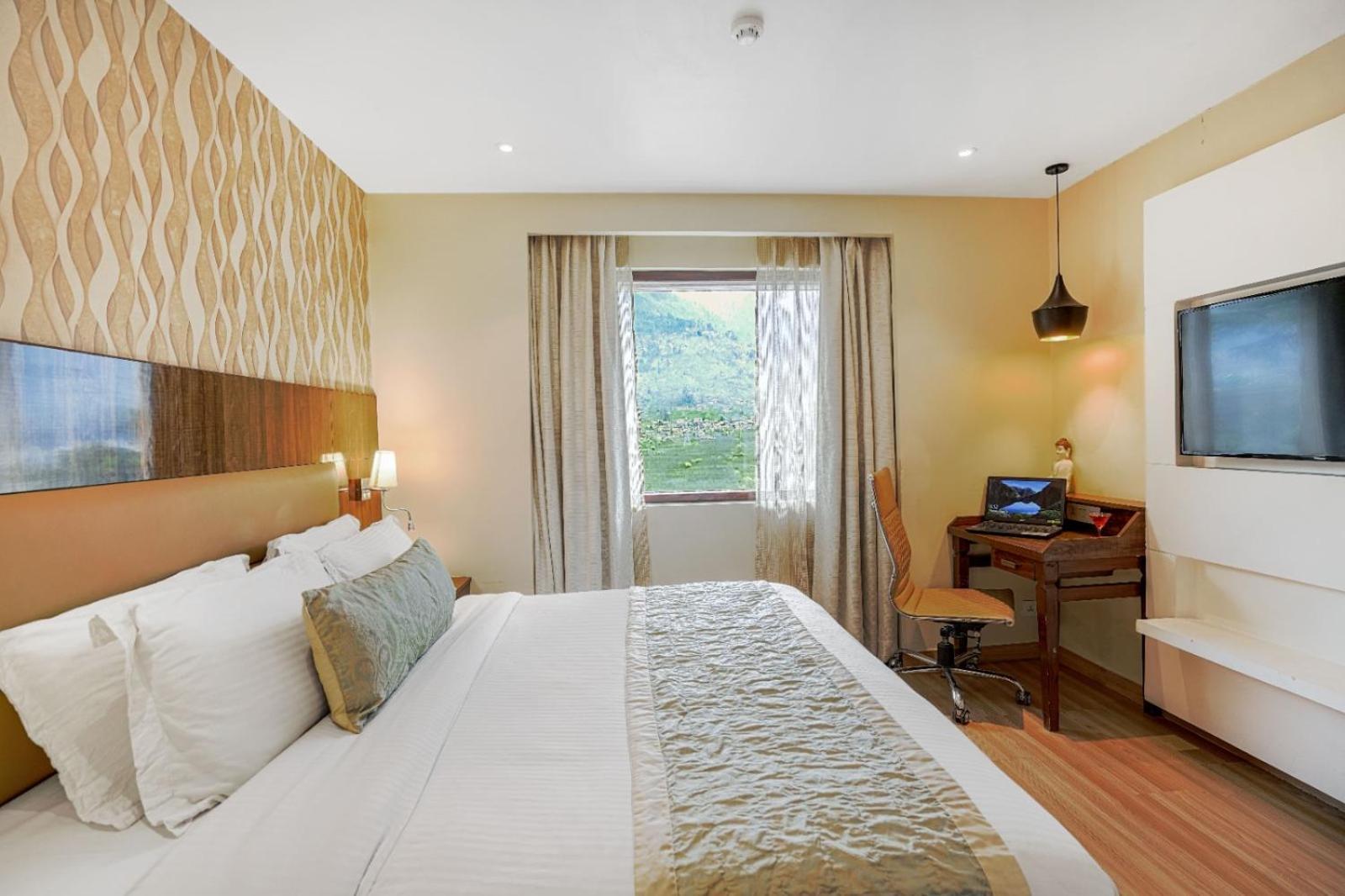Hotel Himalayan Monal By Blueko Hotels Manāli Kültér fotó